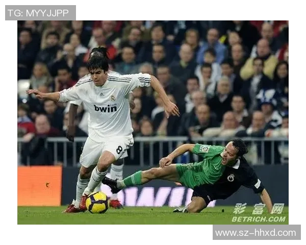 1112赛季皇马对桑坦德精彩对决回顾与赛季影响分析 1112赛季皇马对桑坦德精彩对决回顾与赛季影响分析