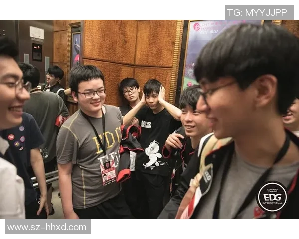 FPX征战洲际赛的艰辛历程与辉煌成就全景回顾