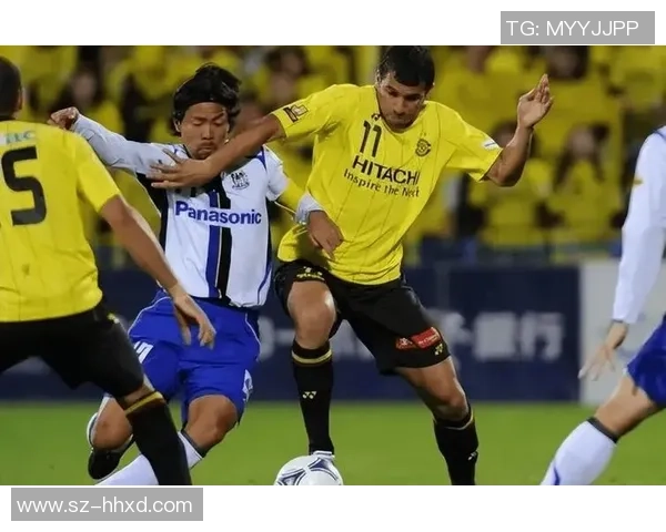 柏太阳神与埠的激烈对决揭示了足球战术的博弈与团队精神的较量